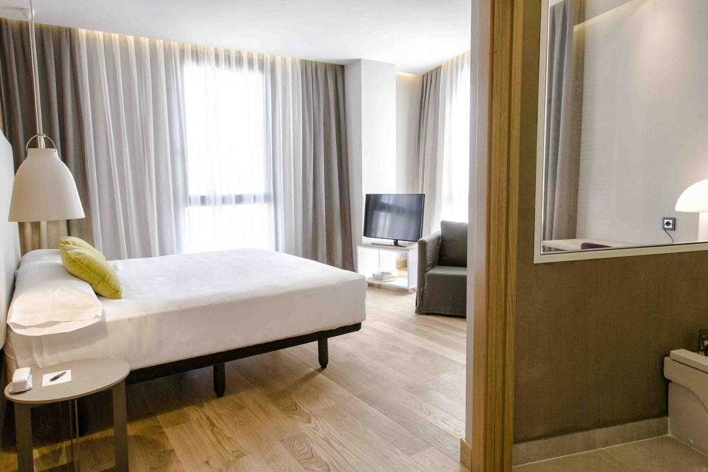 Junior Suite,699200307:JPEG